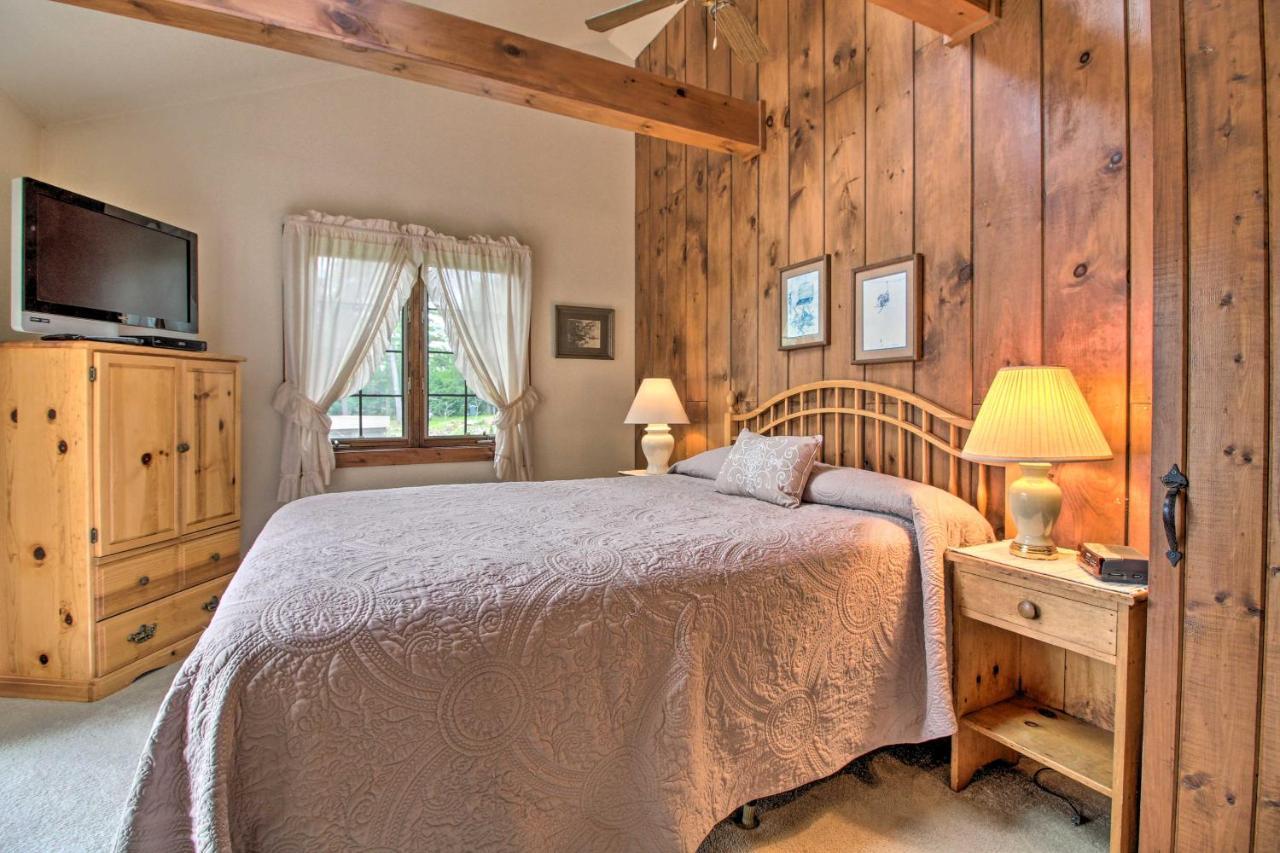 Waterfront Lake George Cabin Walk To Water Εξωτερικό φωτογραφία